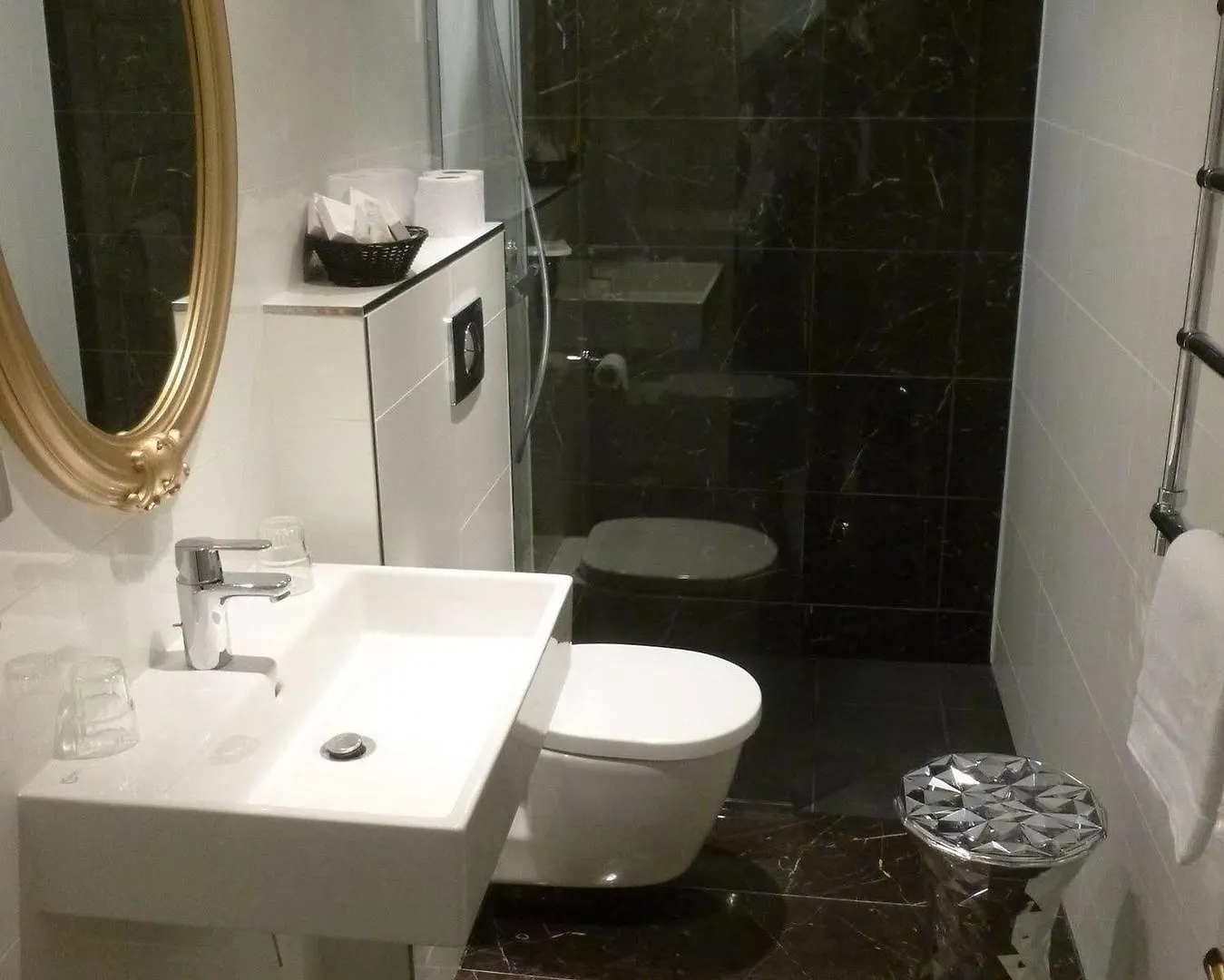 Hotel Montparnasse Saint Germain