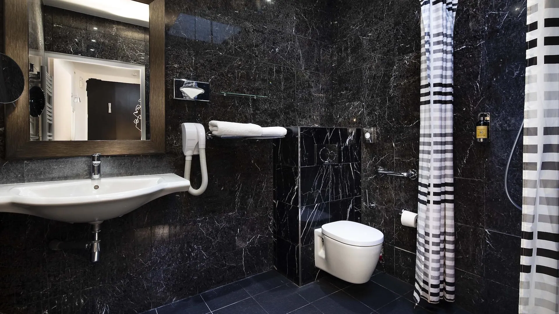 Montparnasse Saint Germain 3*