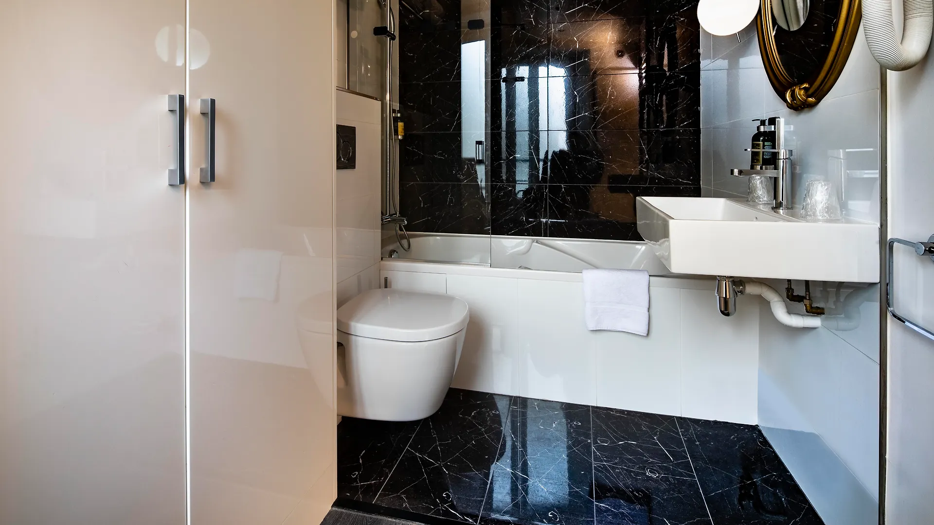 Hotel Montparnasse Saint Germain