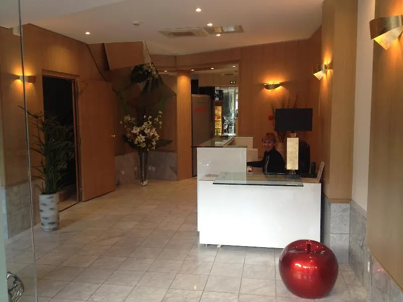 Hotel Montparnasse Saint Germain París